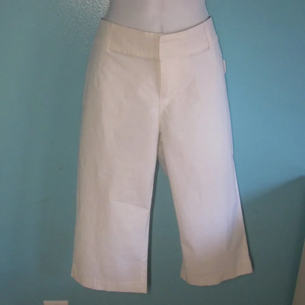 Body Glove White Cotton Shorts Juniors Size 11 NEW  36